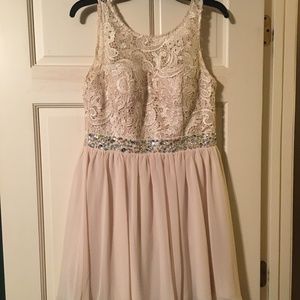 Homecoming prom gown dress size 9/10